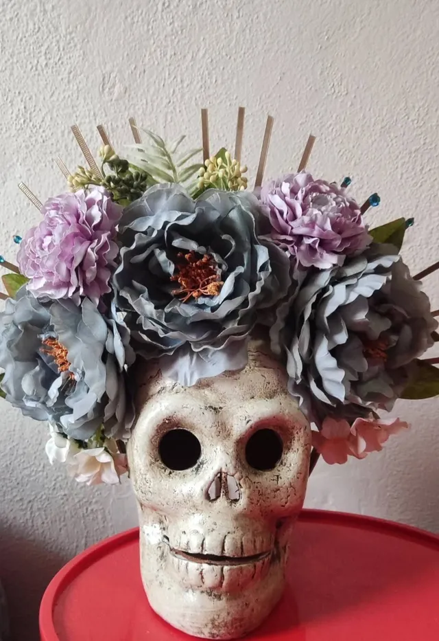 Corona Catrina Gris y Lavanda — foto 1