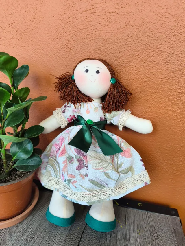 Vestido Crema con Moño Verde — foto 2