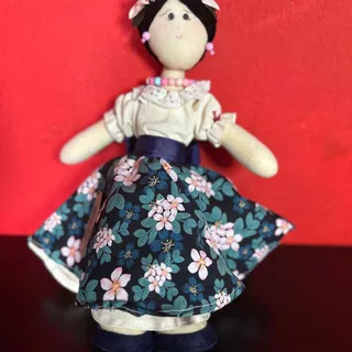 Corona Rosa y Collar de Cuentas
