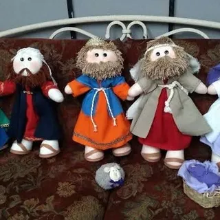 Tres Reyes Magos y María