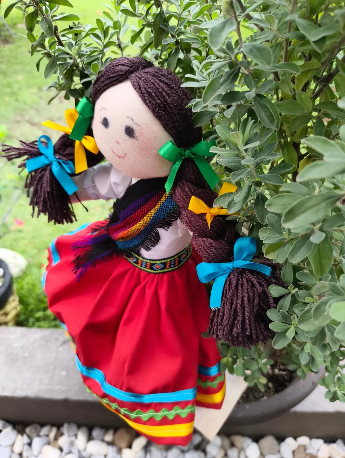 Falda Roja con Rebozo Arcoíris — foto 2