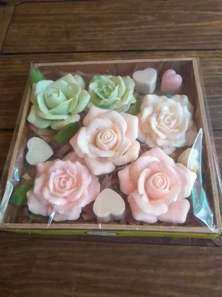 Caja de Rosas y Corazones